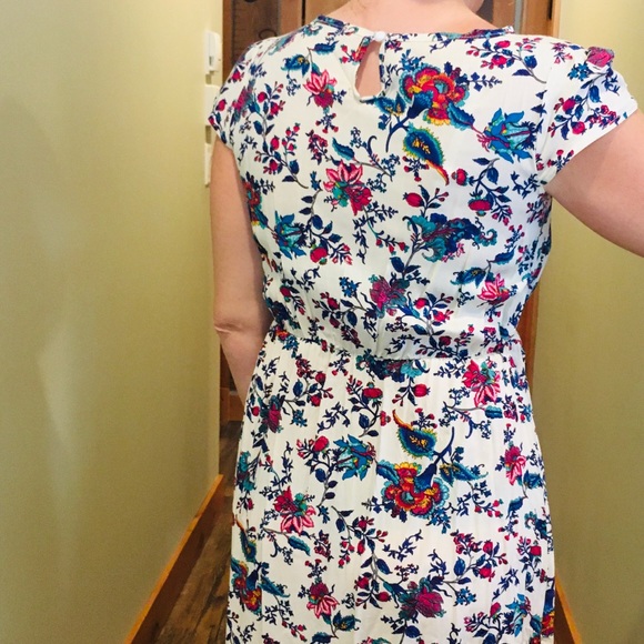 M/L but fits more like a small - Picture 4 of 6